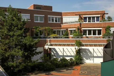 Arbeitsorte und Arbeitsumfeld erftstadt gebäude 880x587